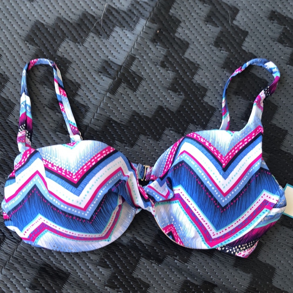 Plus Size Push Up Colorful Chevron Print Bikini Top